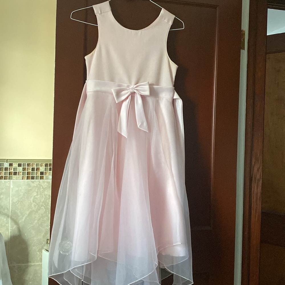 Girl’s Size 14 Sleeveless Soft Pink Dress 15” Wide